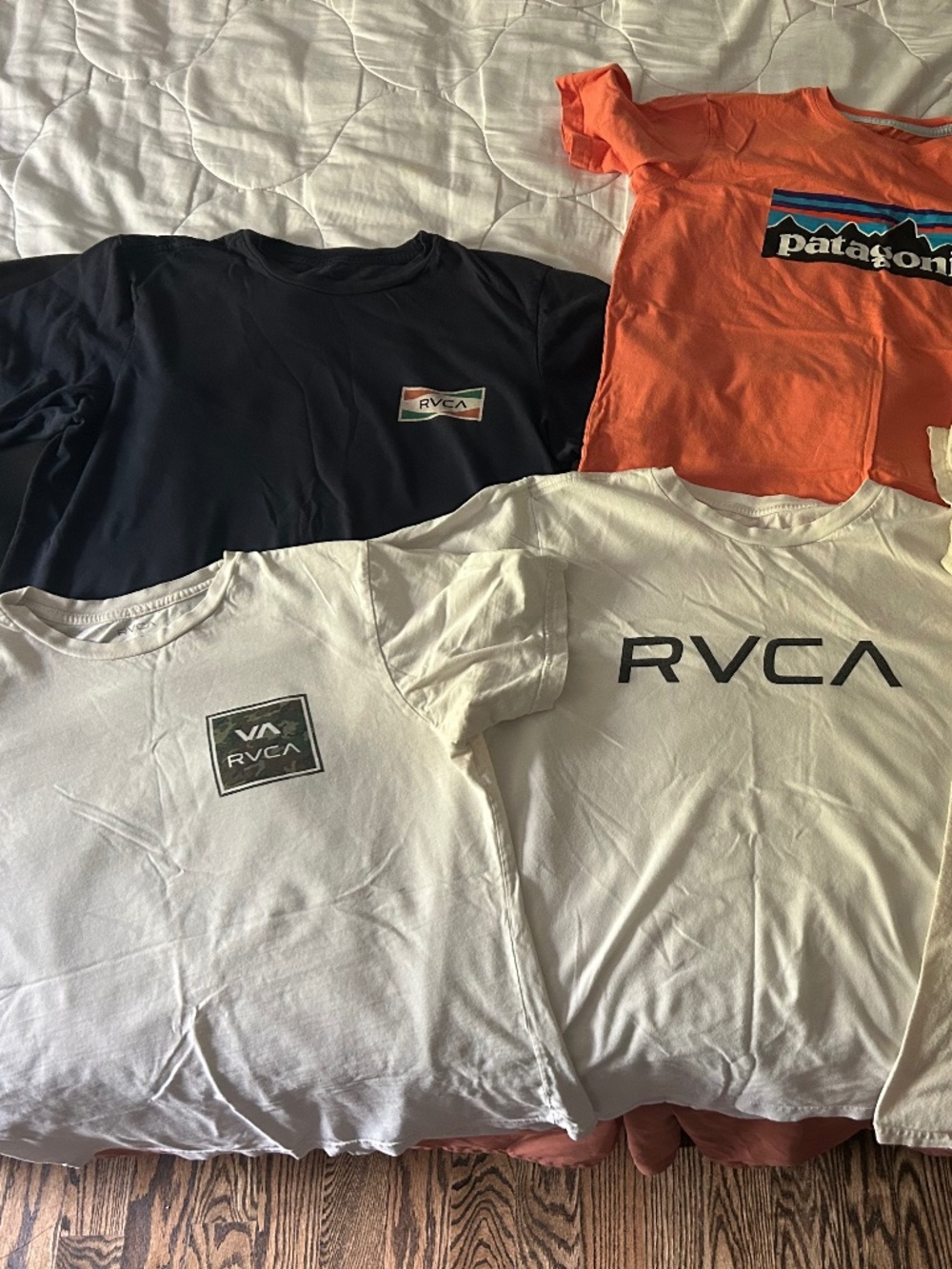Lot of 6 boys XL brand name t-shirts